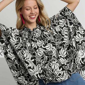 Umgee Black and White Bat Wing